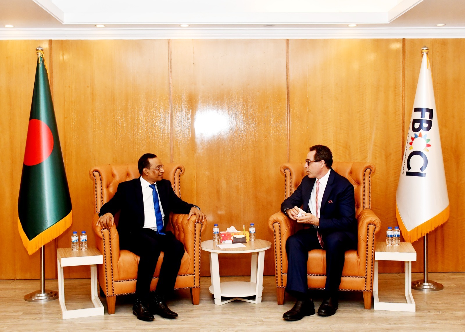 এফবিসিসিআই প্রশাসকের সঙ্গে মার্কিন কমার্শিয়াল কাউন্সেলরের সাক্ষাৎ